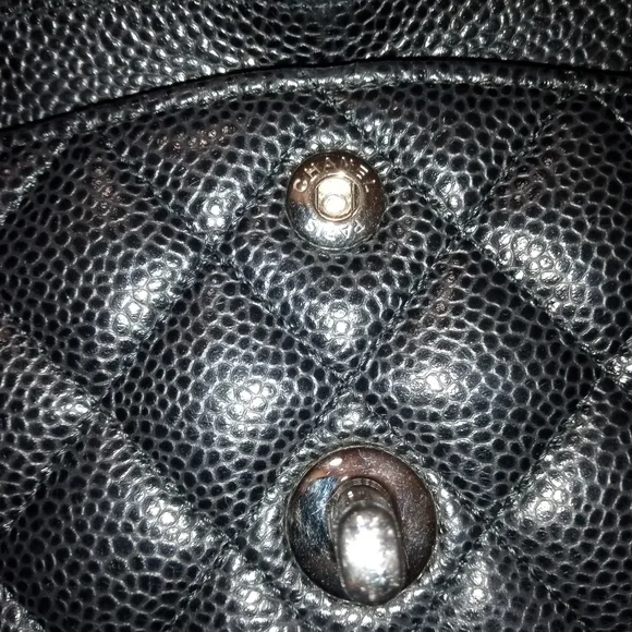 Authentic chanel bag - Picture 8 of 16